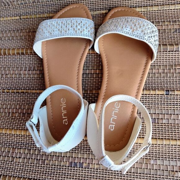 Girls Annie Crystal Studded Ankle Strap Sandals Size 3 - Picture 4 of 12